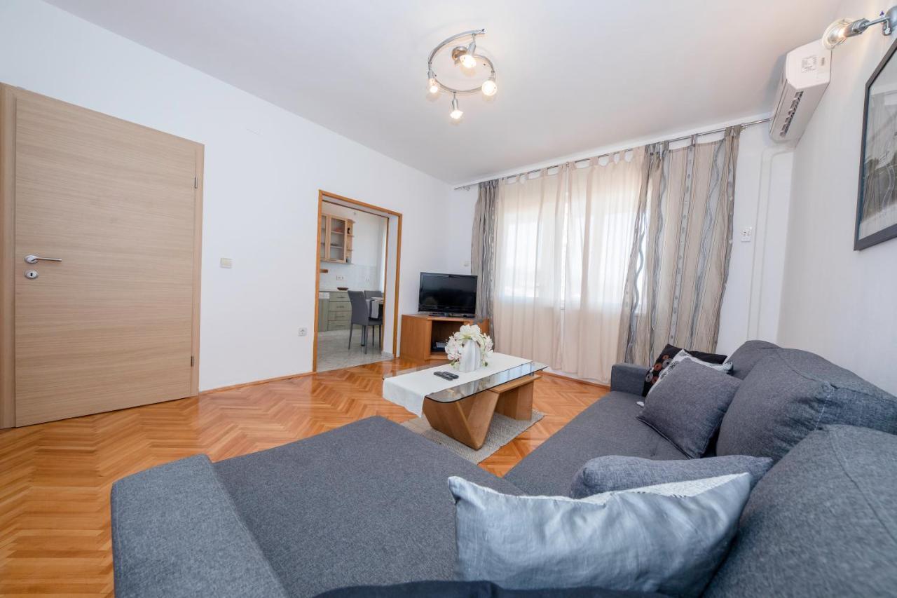 Apartments And Rooms Bolero Раб Экстерьер фото