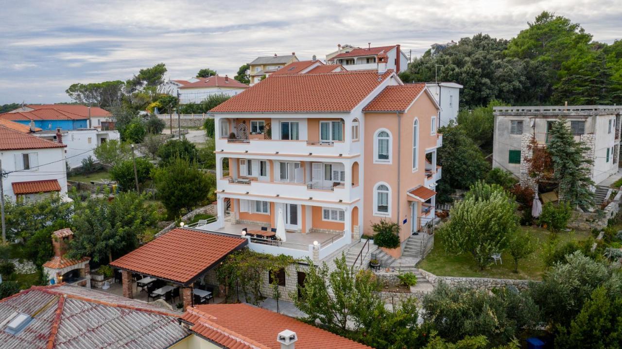 Apartments And Rooms Bolero Раб Экстерьер фото