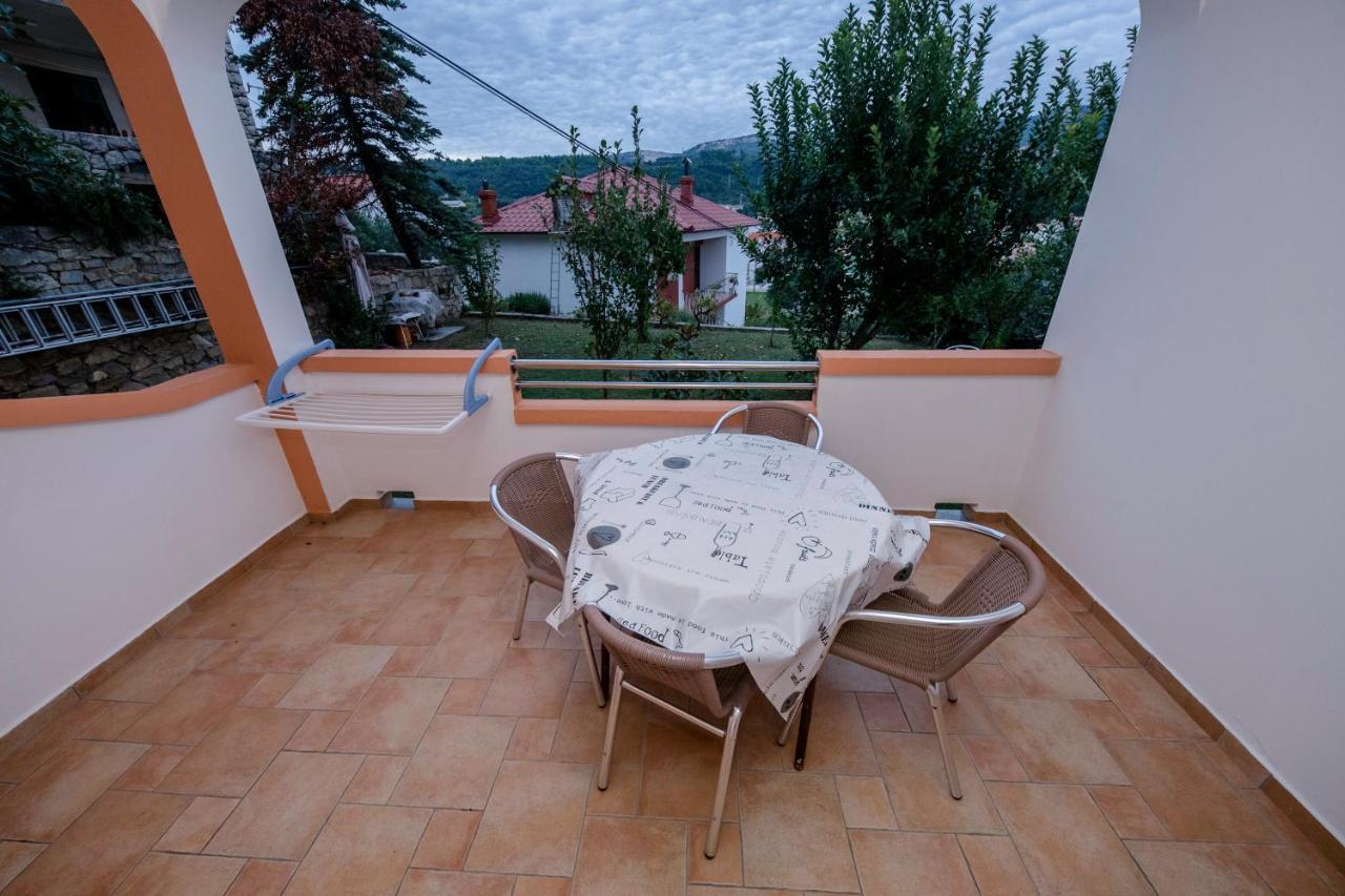 Apartments And Rooms Bolero Раб Экстерьер фото