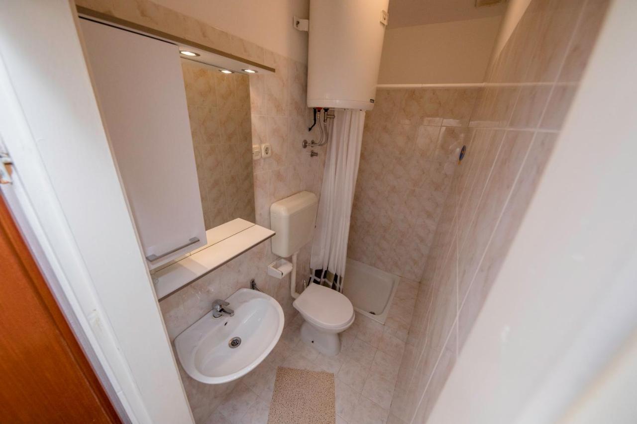Apartments And Rooms Bolero Раб Экстерьер фото
