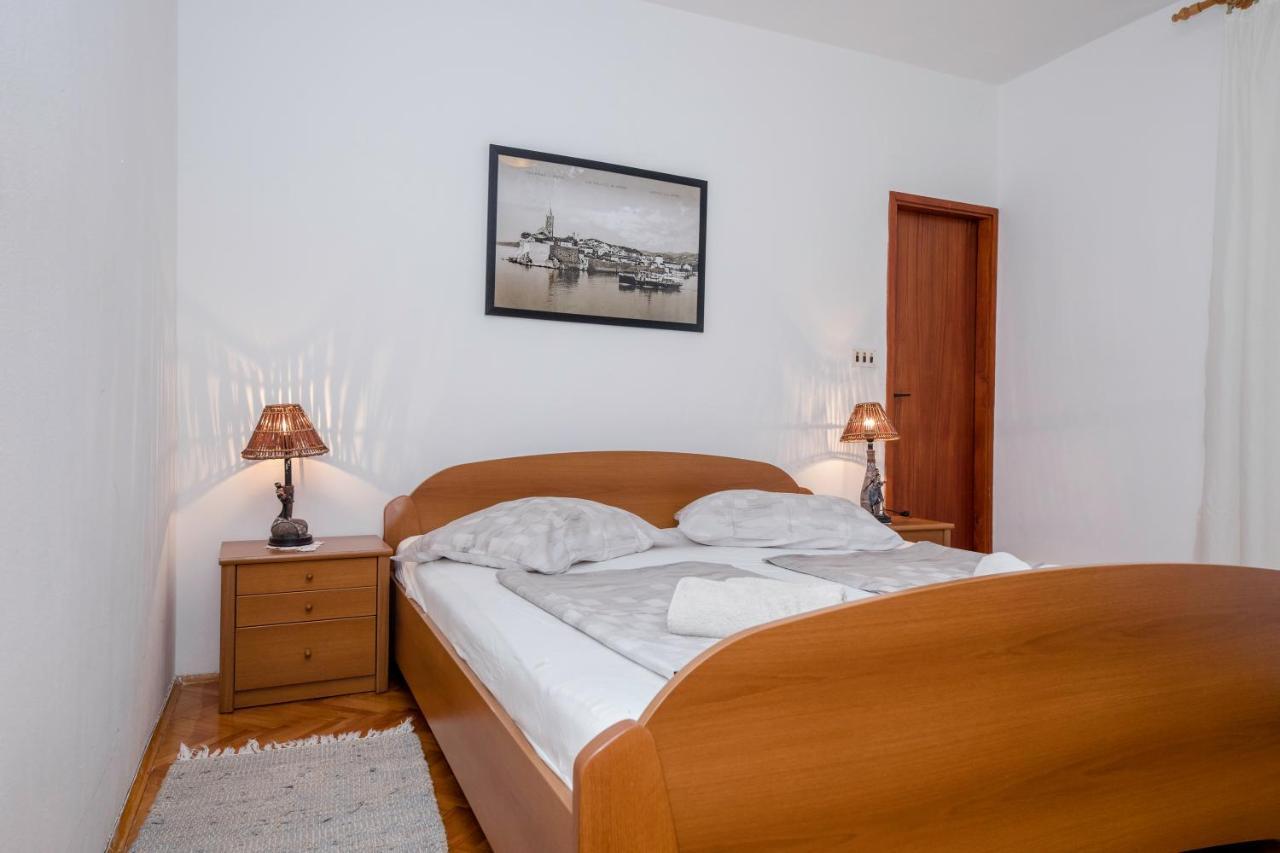 Apartments And Rooms Bolero Раб Экстерьер фото