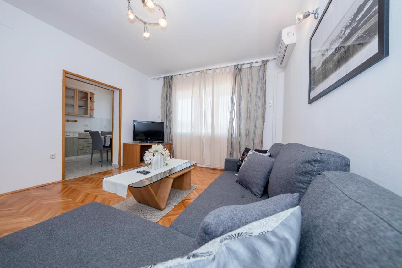 Apartments And Rooms Bolero Раб Экстерьер фото