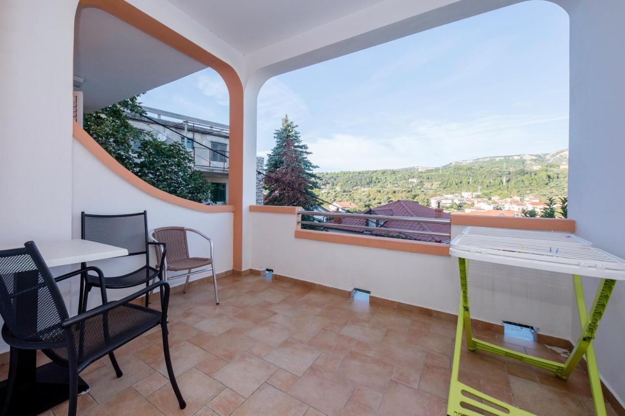 Apartments And Rooms Bolero Раб Экстерьер фото