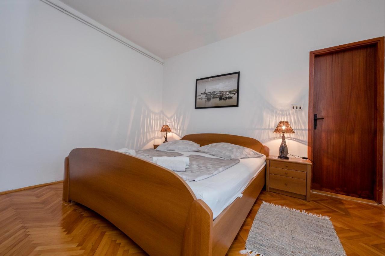 Apartments And Rooms Bolero Раб Экстерьер фото