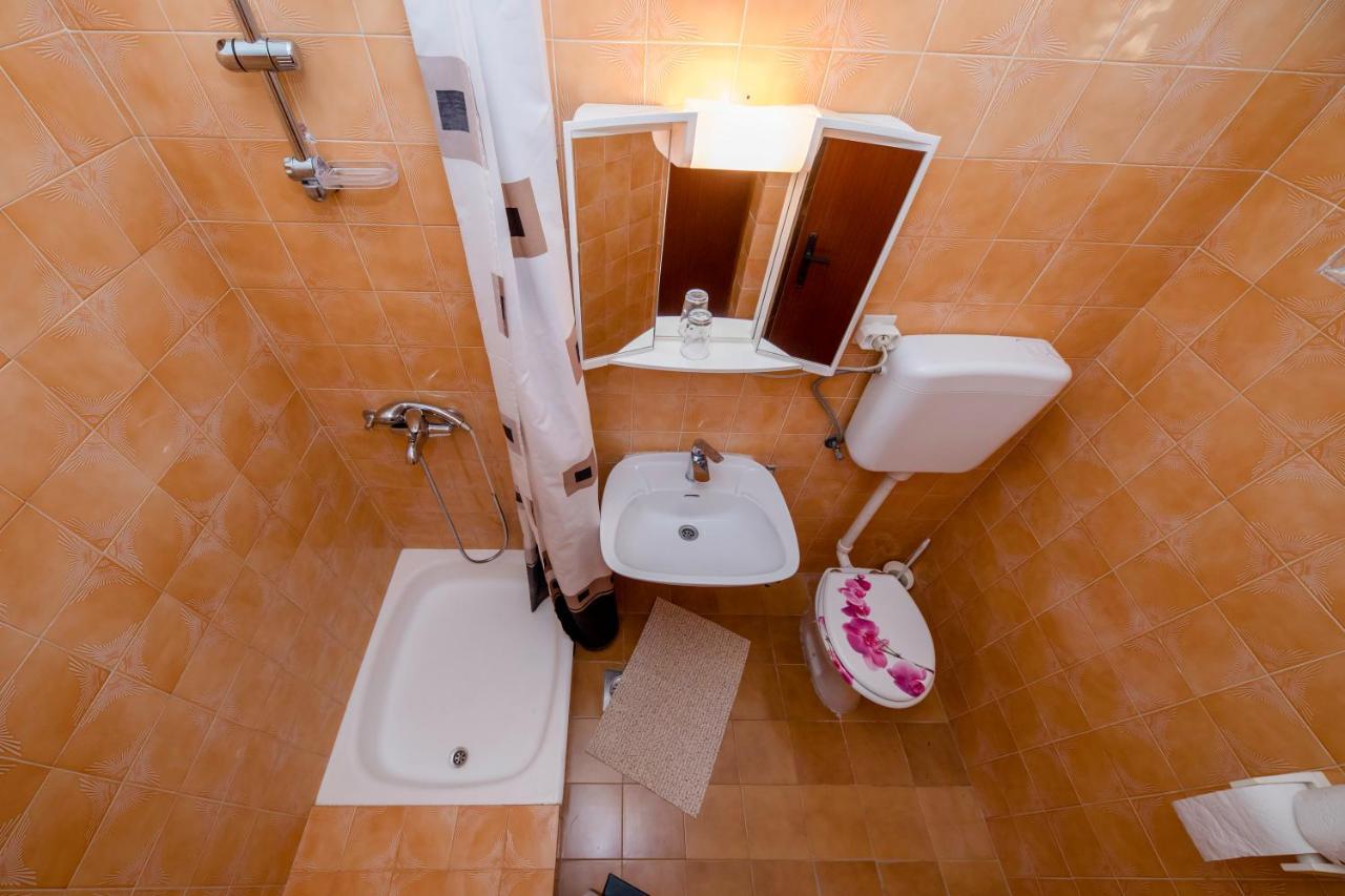 Apartments And Rooms Bolero Раб Экстерьер фото
